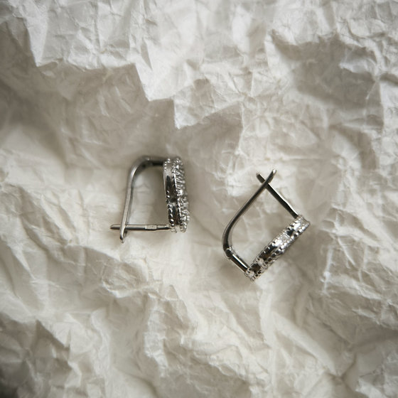 Silver earrings with cubic zirconia