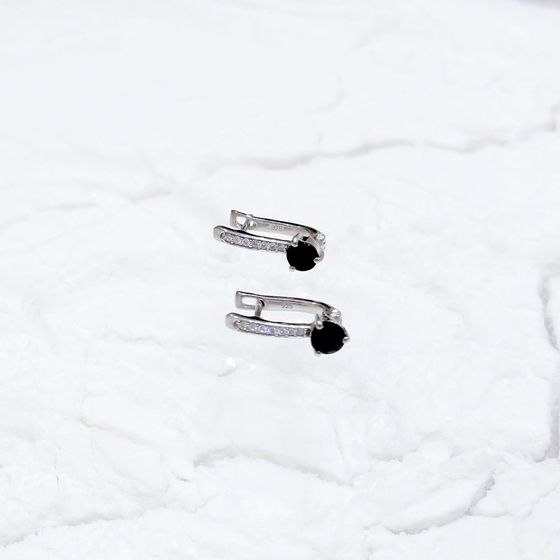 Срібні сережки з сапфіром 1.711ct, фіанітами