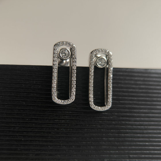 Срібні сережки з фіанітами