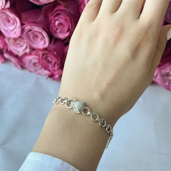 Silver bracelet with phianites