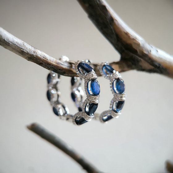 Срібні сережки з сапфіром 12.763ct, фіанітами