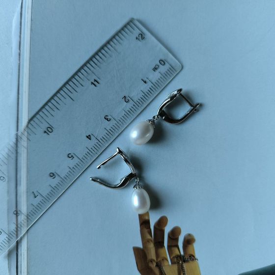 Срібні сережки з перлами