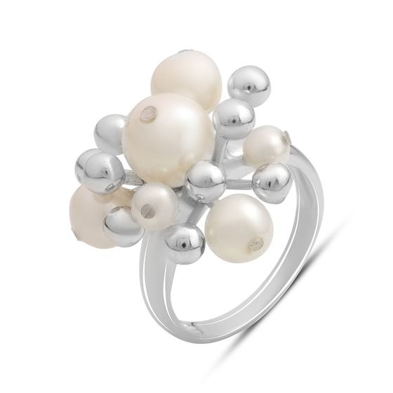 Silver ring with pearls