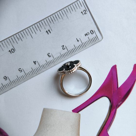 Silver ring with onyx, fianites