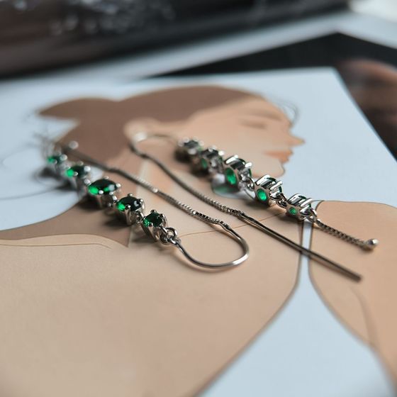 Срібні сережки зі смарагдом nano 1.871ct