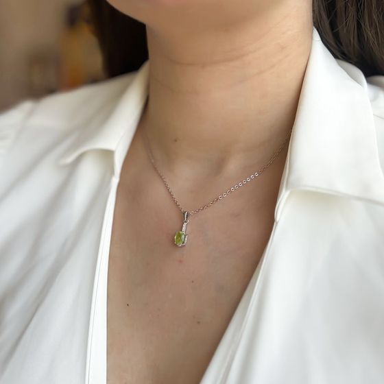 Серебряная подвеска с хризолітом 2.65ct