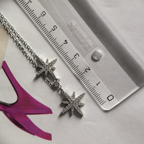 Silver necklace with cubic zirconia