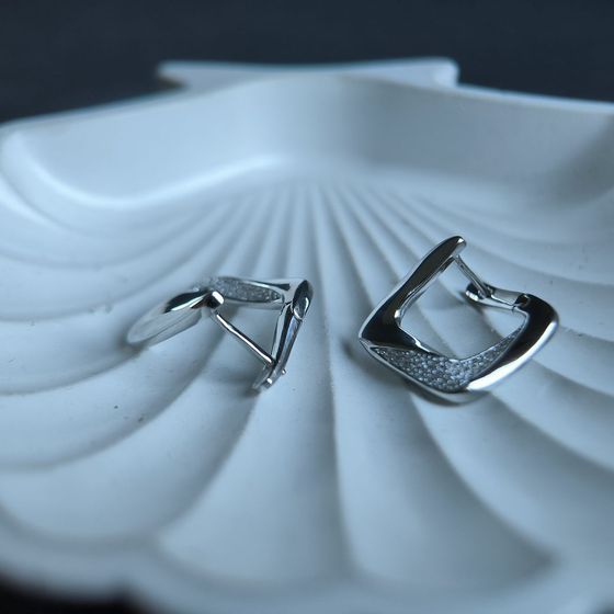 Срібні сережки з фіанітами