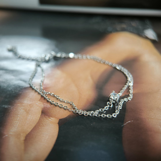 Silver bracelet with cubic zirconia