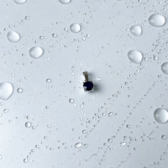 Срібна підвіска з сапфіром 0,655 карата