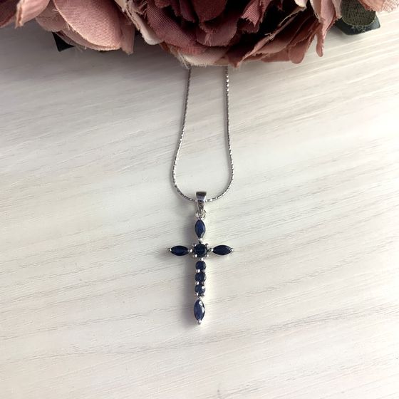 Серебряный крестик с сапфиром 1.938ct
