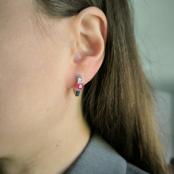 Серебряные серьги с рубином 1.053ct, фианитами