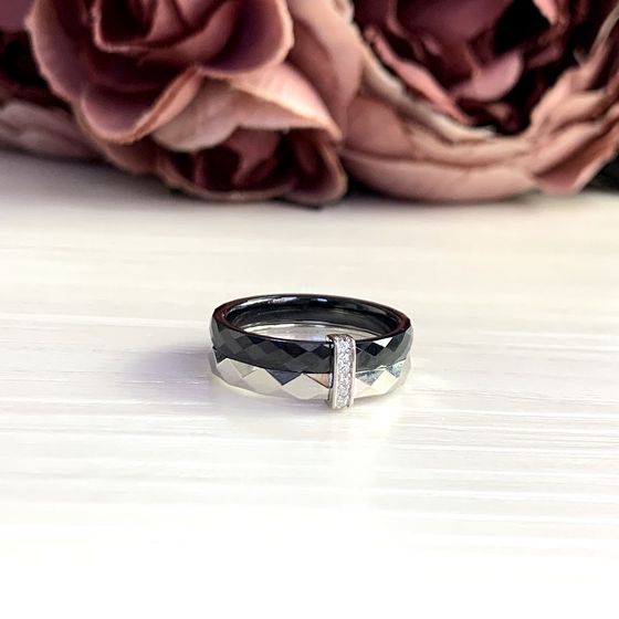 Silver ring with ceramics
