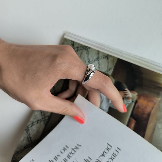 Срібна каблучка з перлами 2.5ct