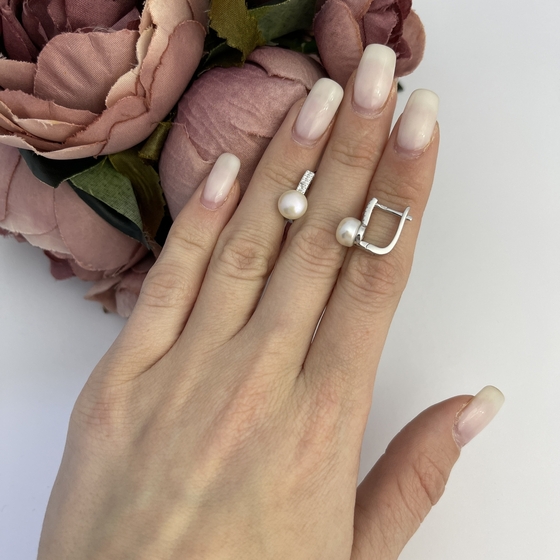 Срібні сережки з перлами