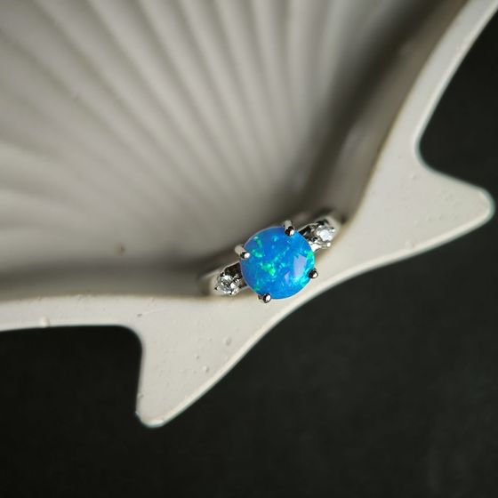 Срібна каблучка з опалом 1,067 карата