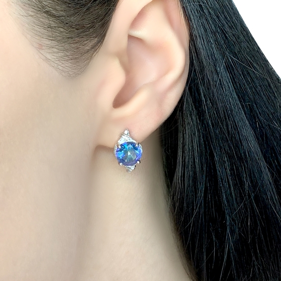 Silver earrings with a 3.763-carat mystic topaz