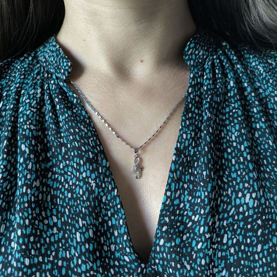 Silver pendant with phianites