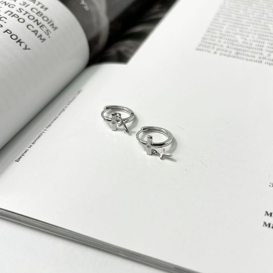 Срібні сережки з фіанітами