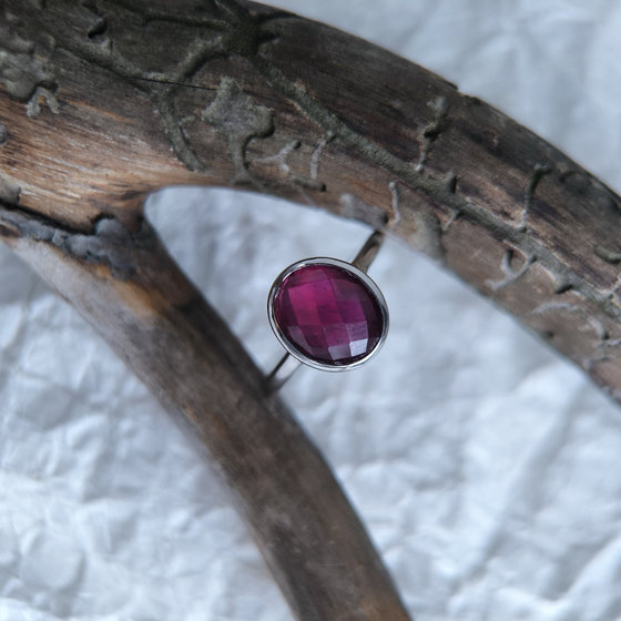 Срібне кільце з рубіном 3,5 карата