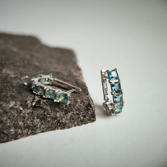 Серебряные серьги с мистик топазом 3.017ct