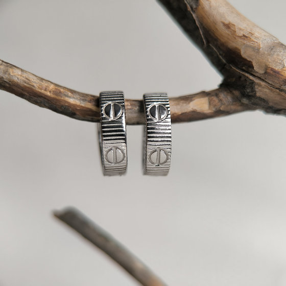 Срібні сережки без каменів