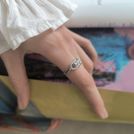 Срібна каблучка з фіанітами 0.32ct