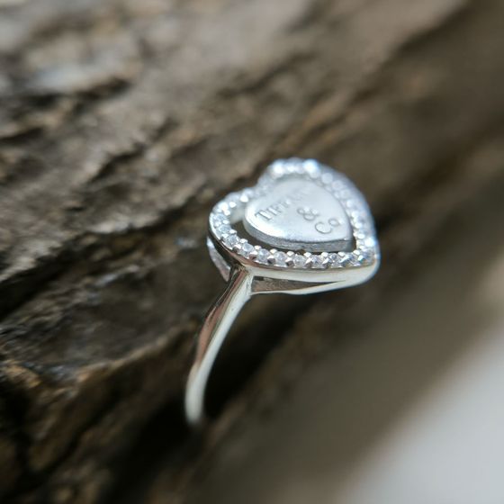 Серебряное кольцо с фианитами