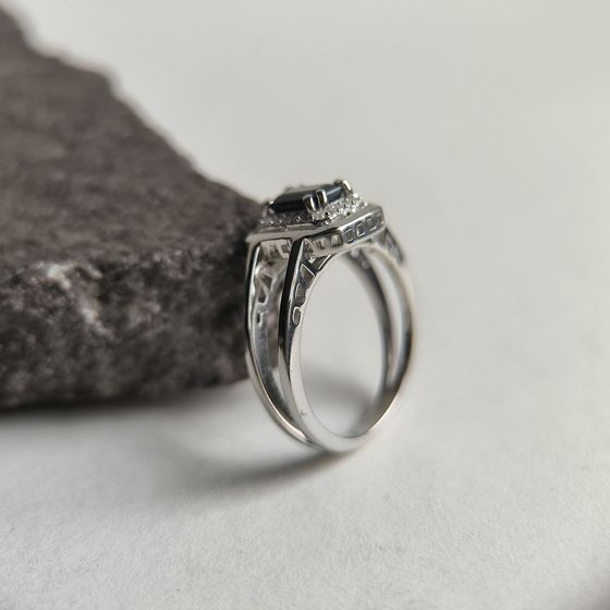 Срібна каблучка із сапфіром 1.455ct