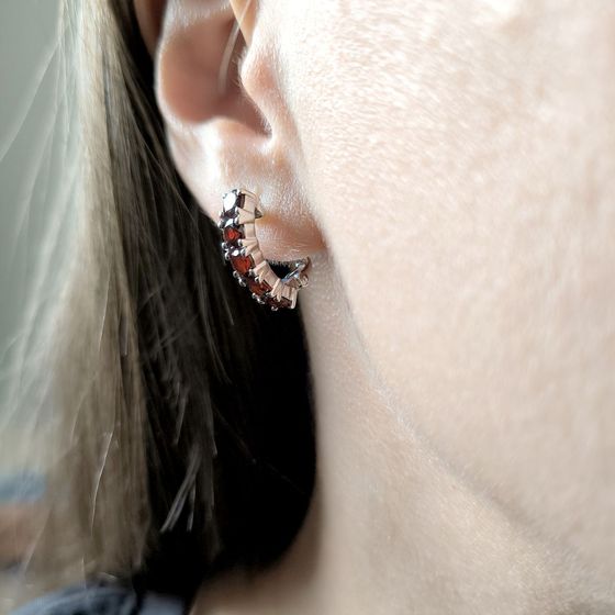 Silver earrings with a 3.2-carat garnet