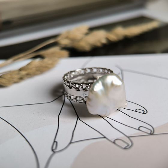 Silver ring with baroque pearls