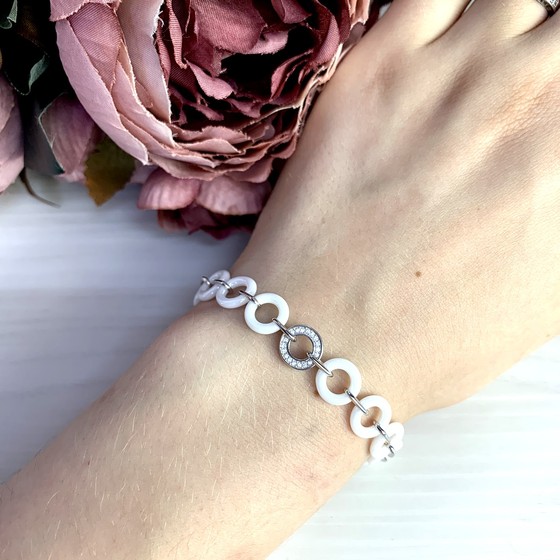 Silver bracelet with ceramics