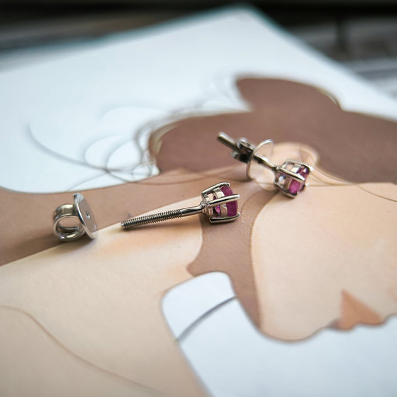Срібні сережки з рубіном 0.69ct