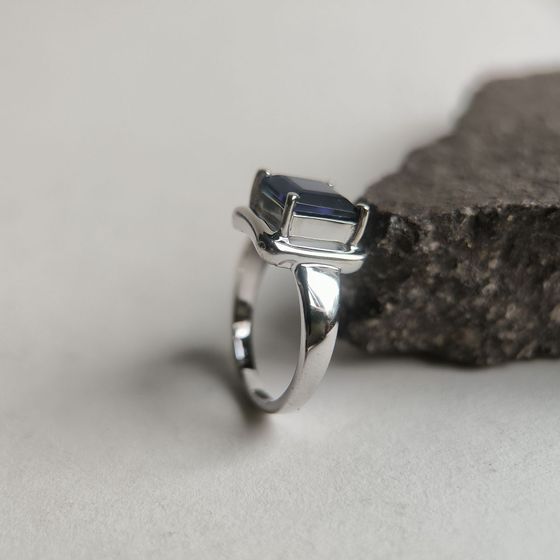 Срібна каблучка із сапфіром nano 1.975ct