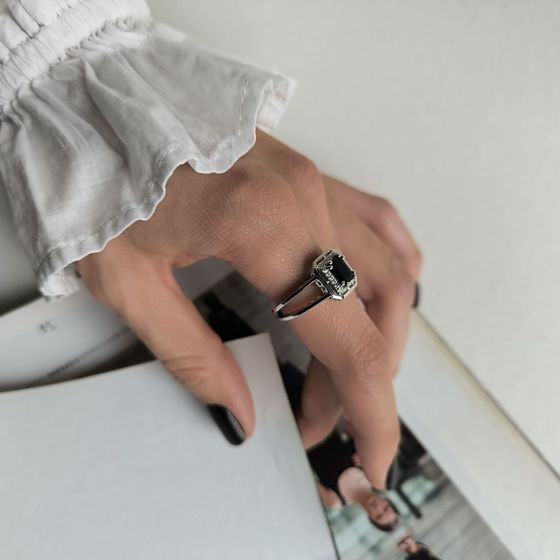 Срібна каблучка із сапфіром 1.455ct