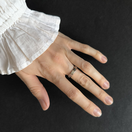 Silver ring with cubic zirconia