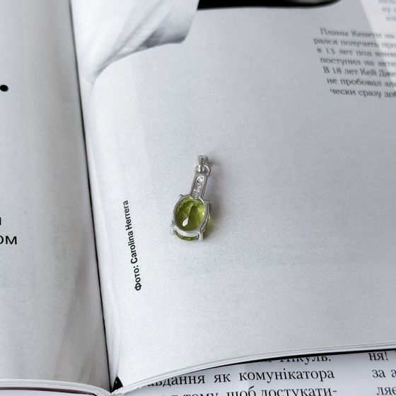Серебряная подвеска с хризолітом 2.316ct