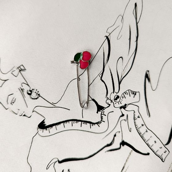 Silver pendant with yemallu