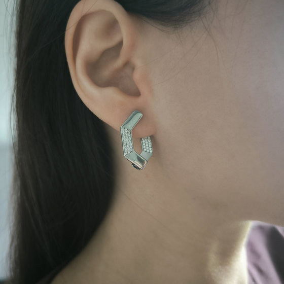 Срібні сережки з фіанітами