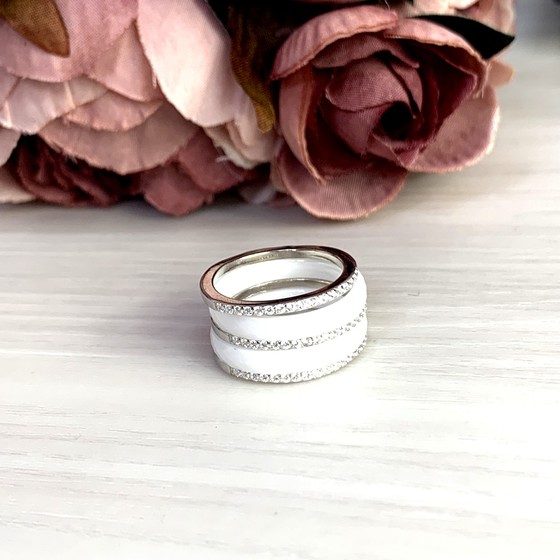 Silver ring with ceramics
