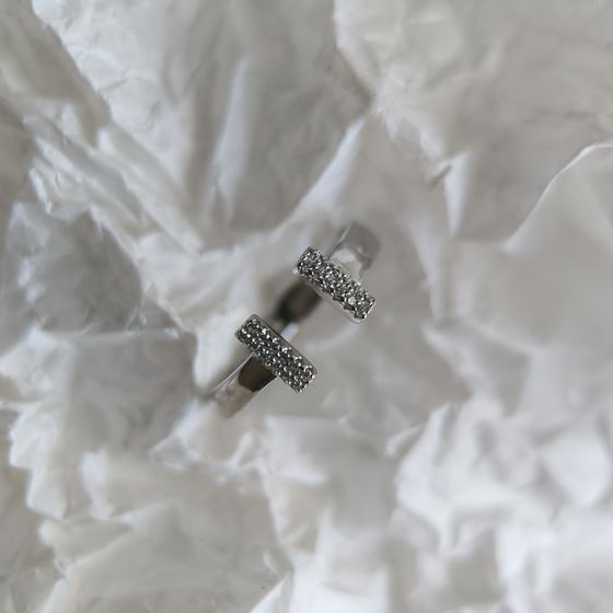 Серебряное кольцо с фианитами