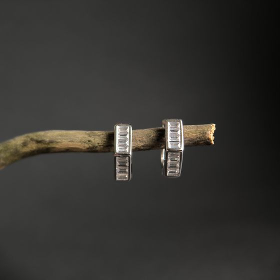 Срібні сережки з фіанітами