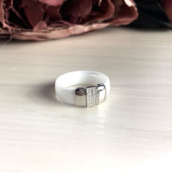 Silver ring with ceramics