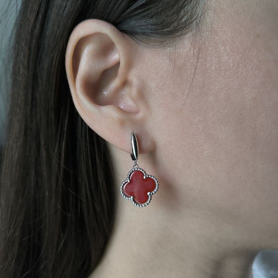 Silver earrings with agate