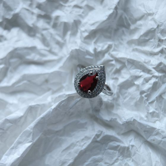Серебряное кольцо с гранатом 2.18ct