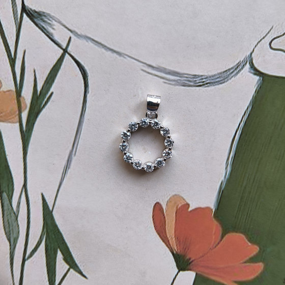 Срібна підвіска з фіанітами