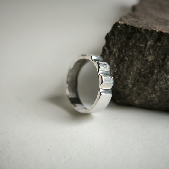 Silver ring with cubic zirconia