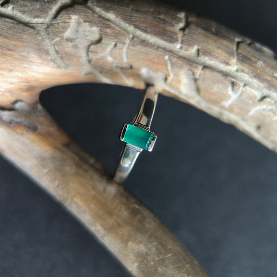 Серебряное кольцо с агатом 0.263ct
