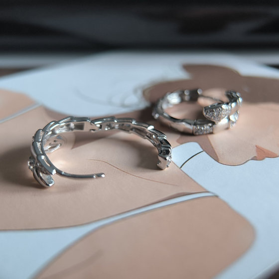Silver earrings with cubic zirconia