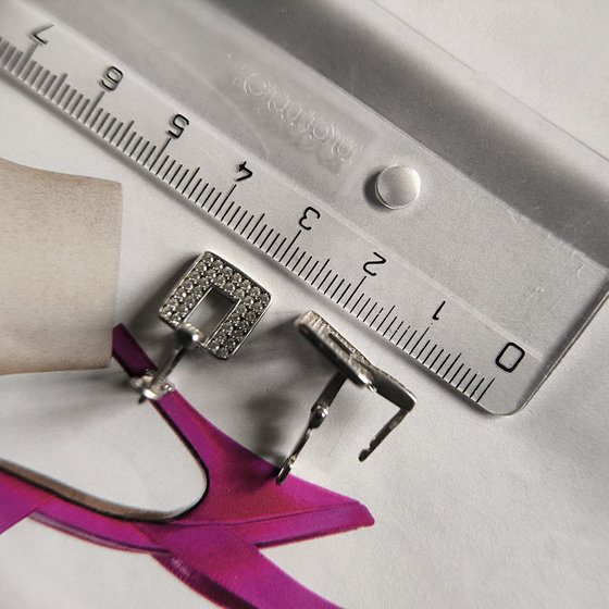 Срібні сережки з фіанітами